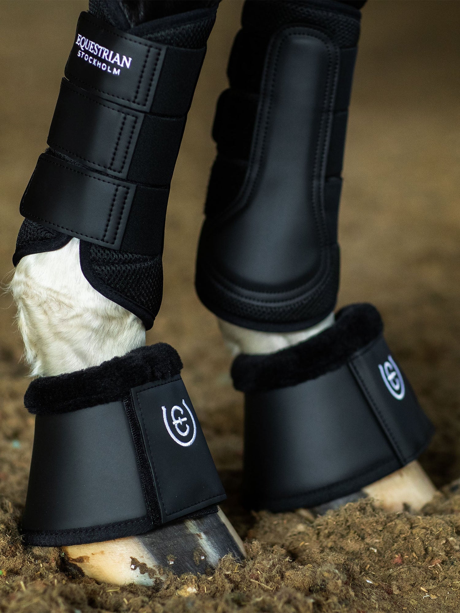 Top Benefits of Bell Boots for Horses' Hoof Health