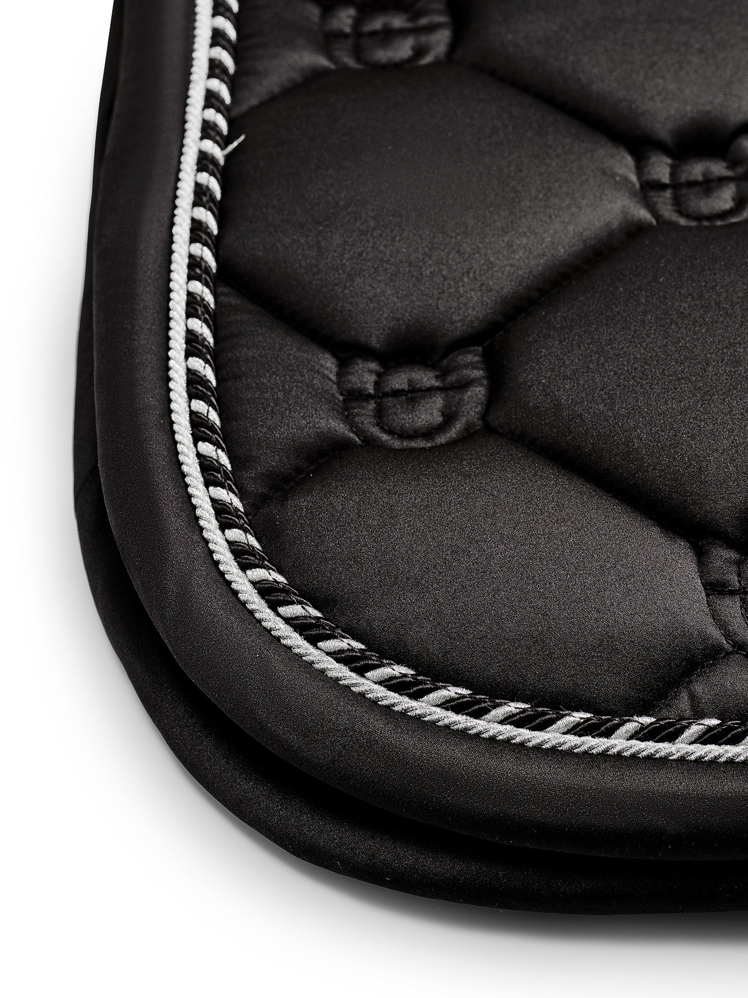 Dressyrschabrak Black Edition