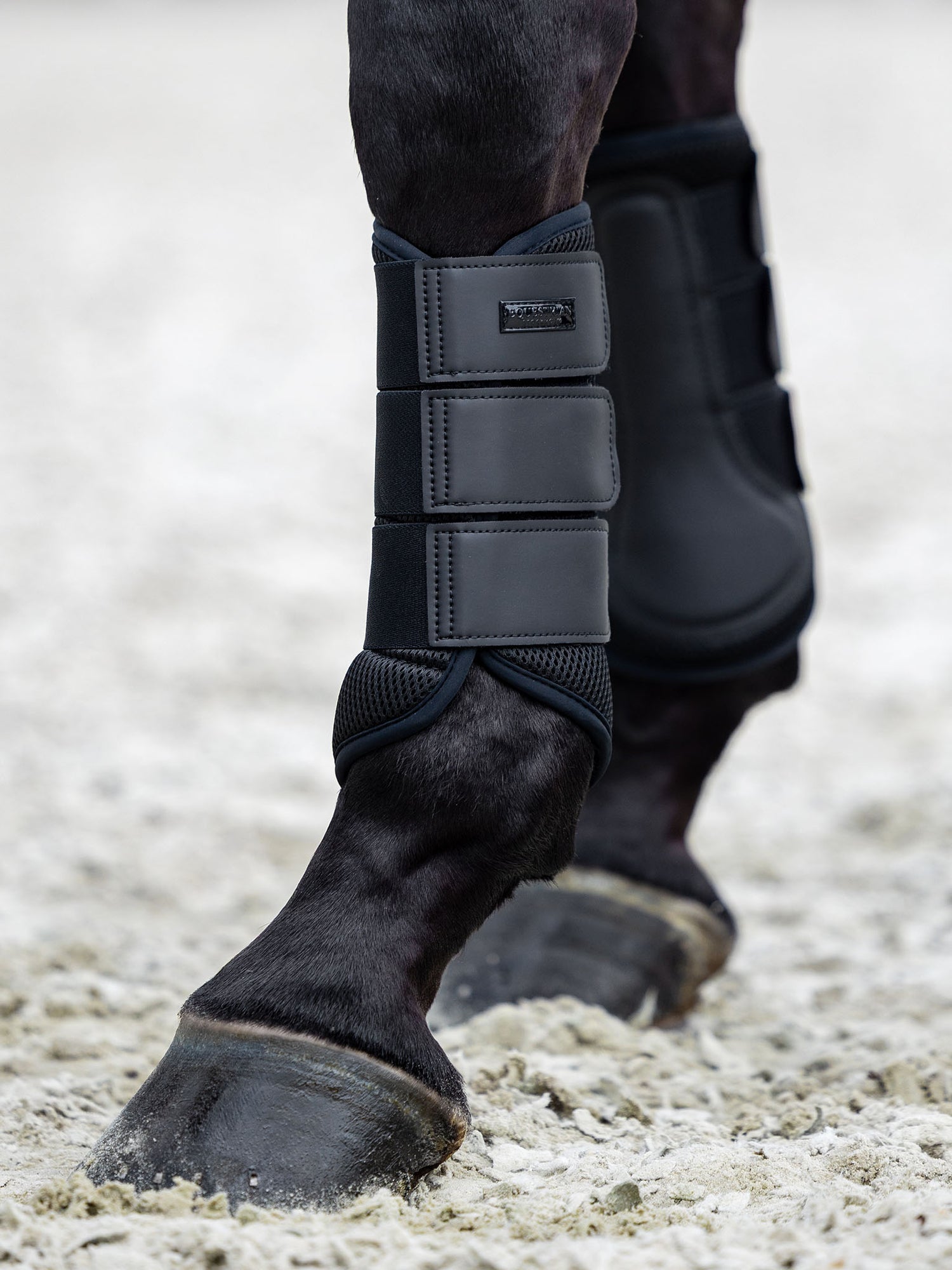 Mesh Brushing Boots All Black