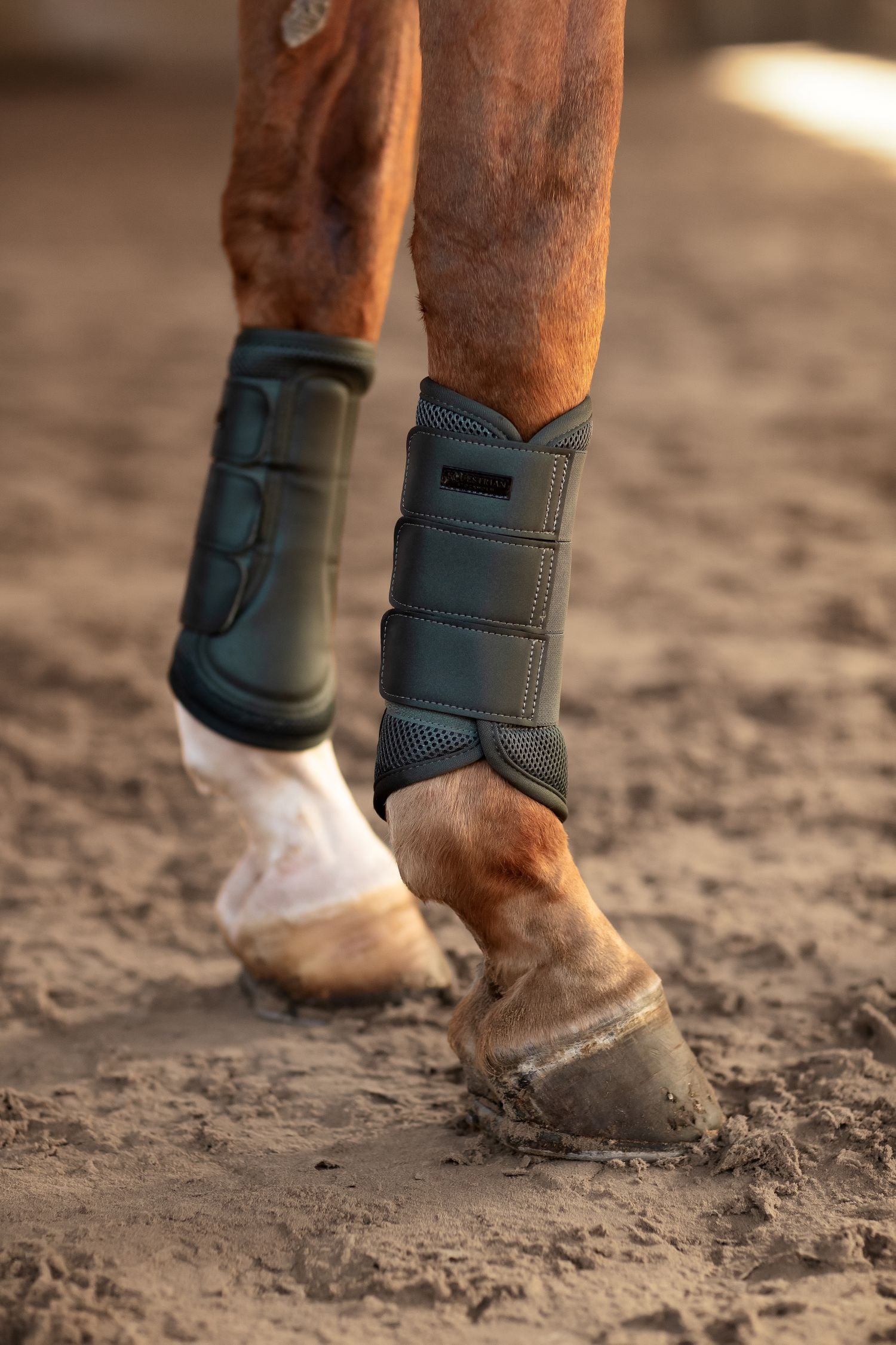 Mesh Brushing Boots Avenue Green