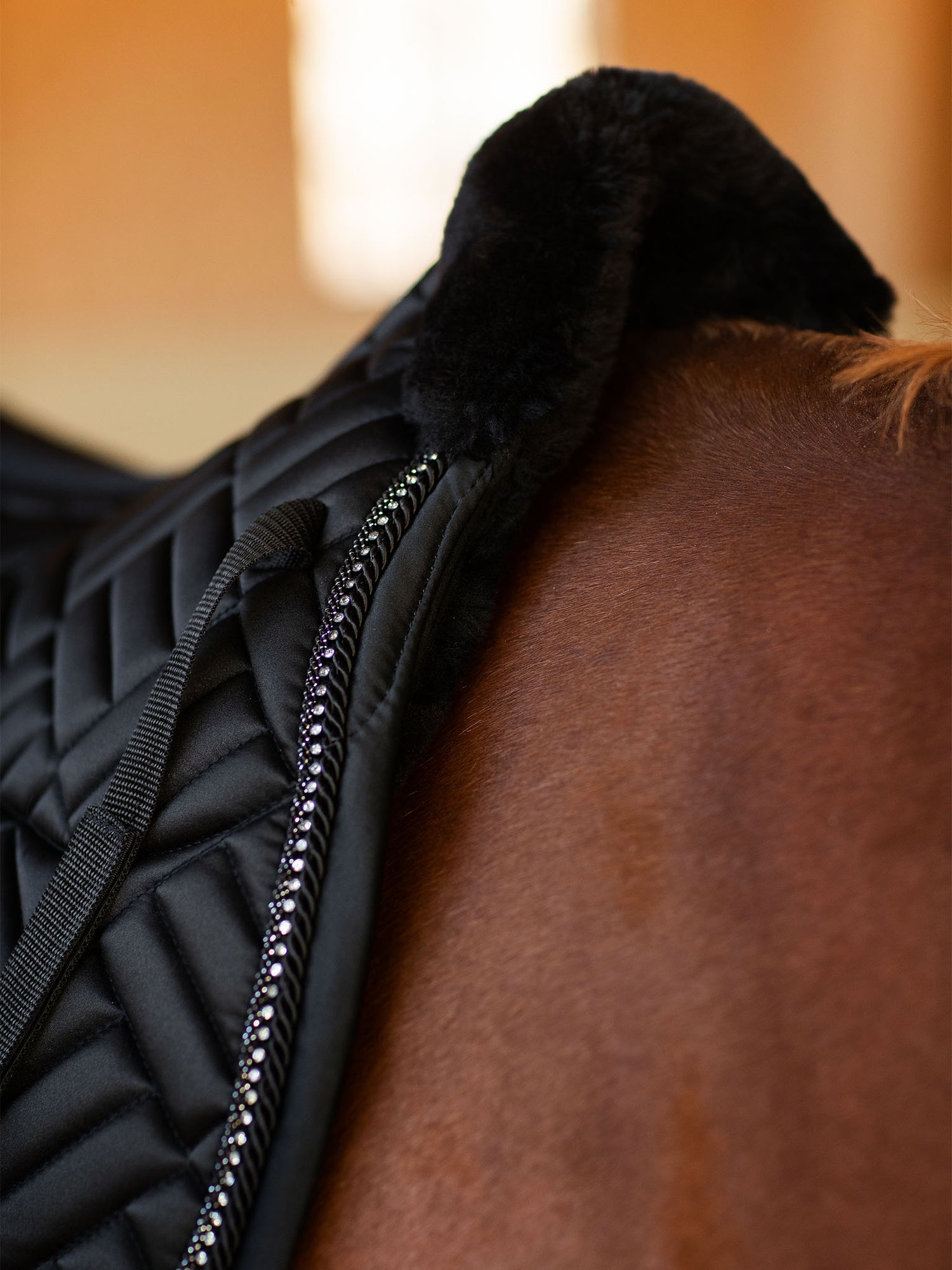 Dressage Saddle Pad Vegan Fur Crystal Black