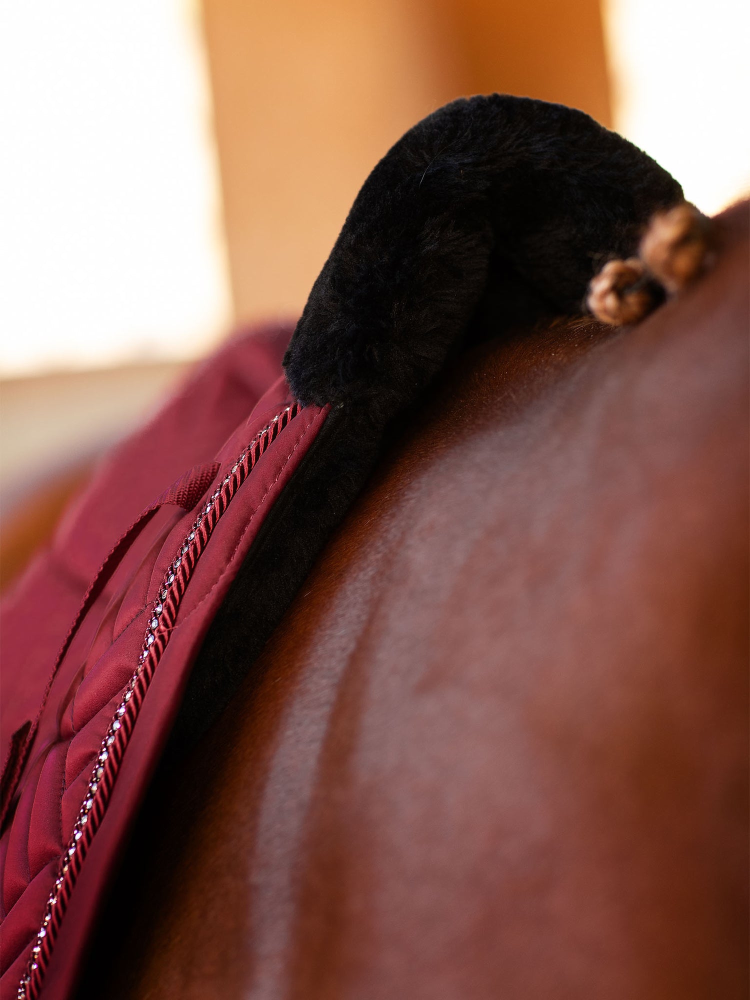 Dressage Saddle Pad Vegan Fur Crystal Bordeaux