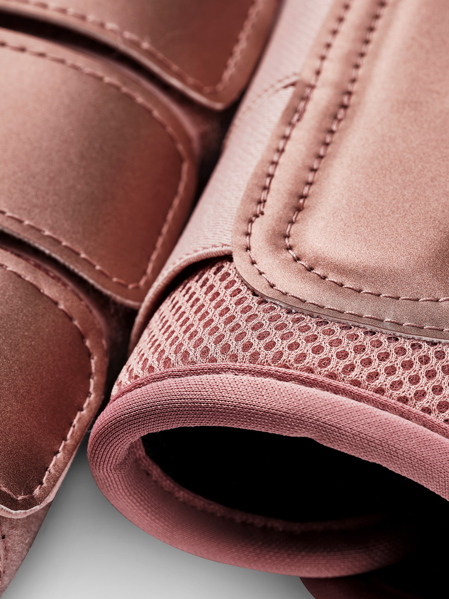 Mesh Brushing Boots Midsummer Blush