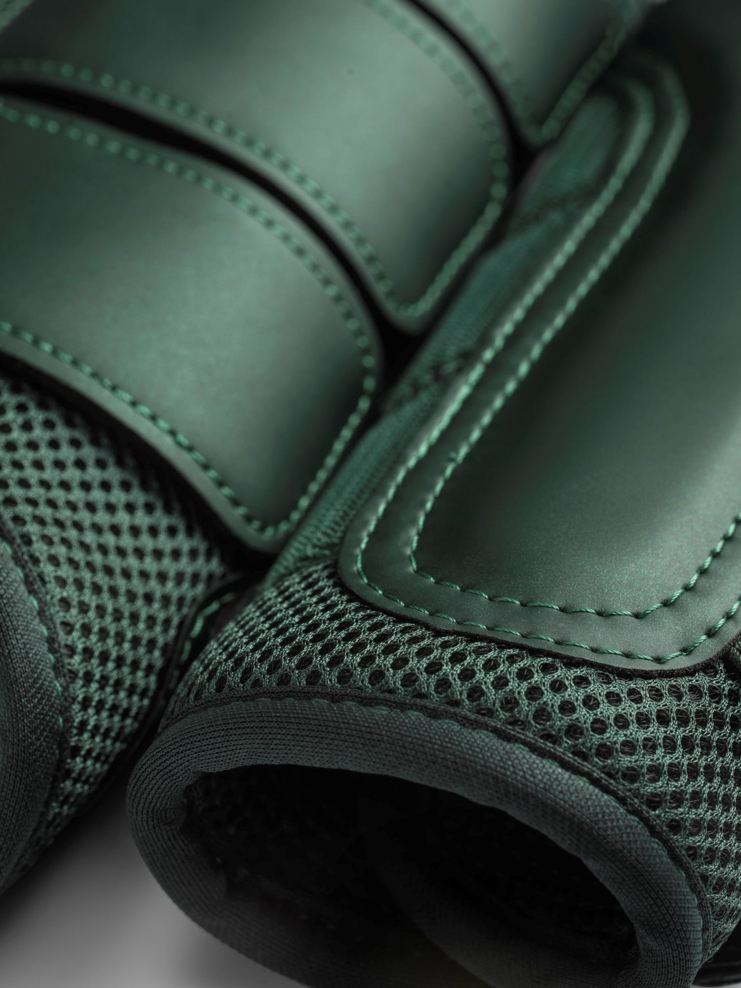 Mesh Brushing Boots Sycamore Green