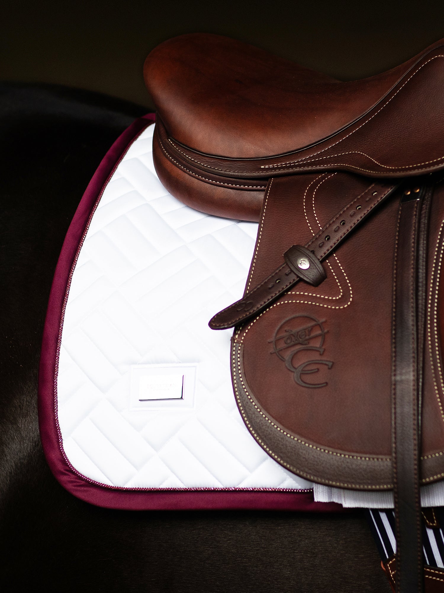 Jump Saddle Pad Modern White Merlot