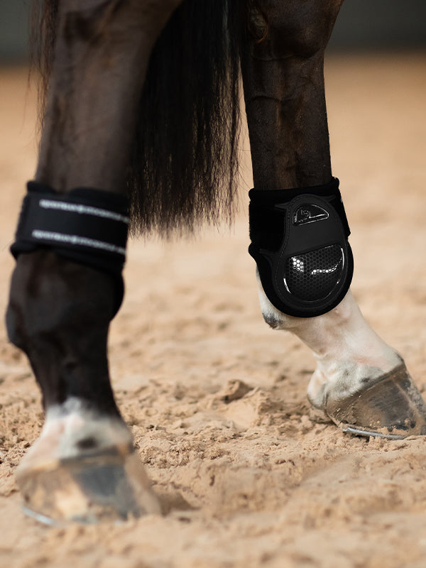 Anatomic Fetlock Boots Black Edition