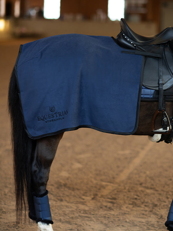 Heavy Fleece Quarter Blanket Dark Venice