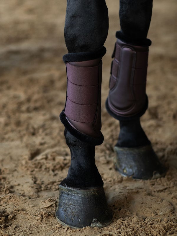 Brushing Boots Endless Glow