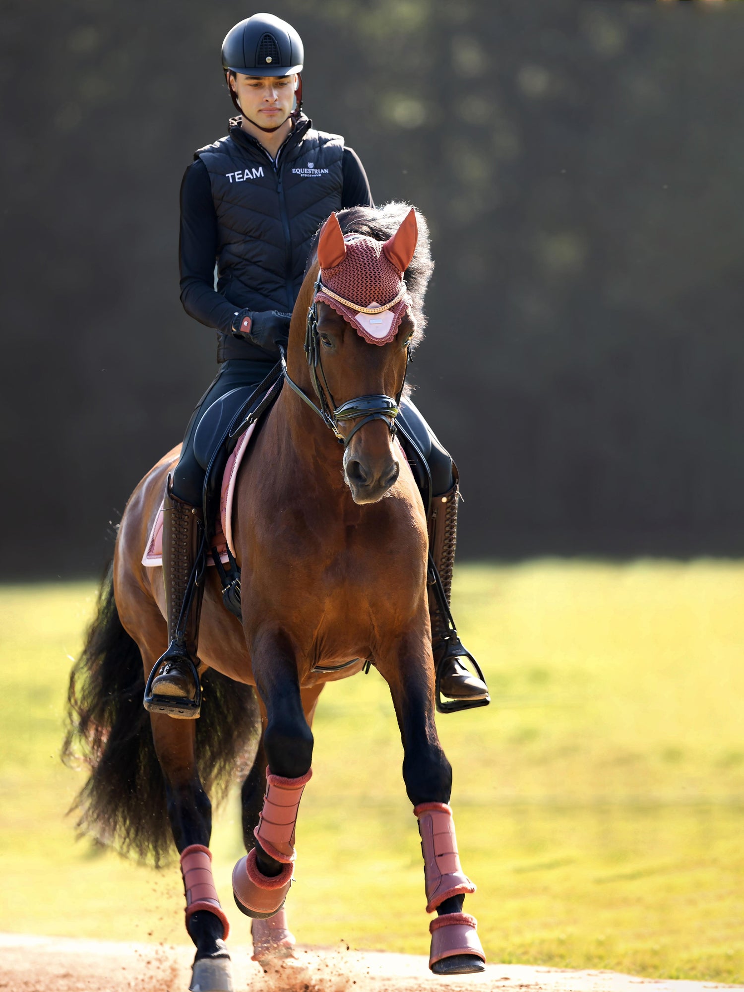 Versatile Vest Black Men