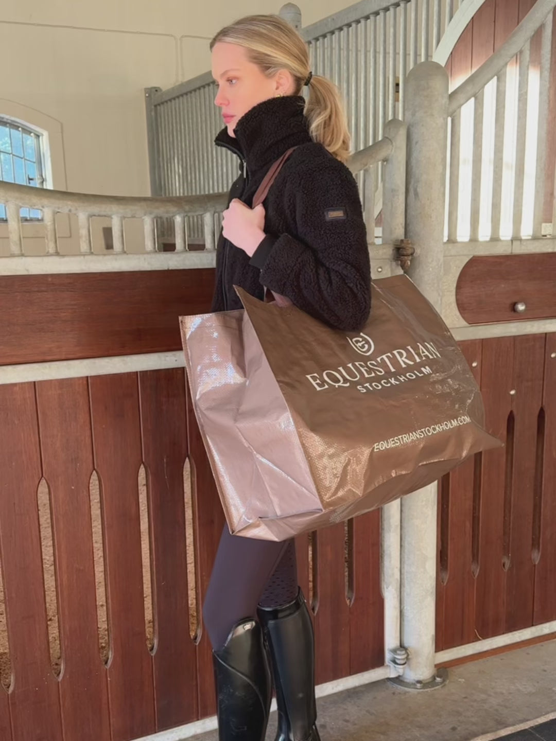 Woven Stable Bag Champagne