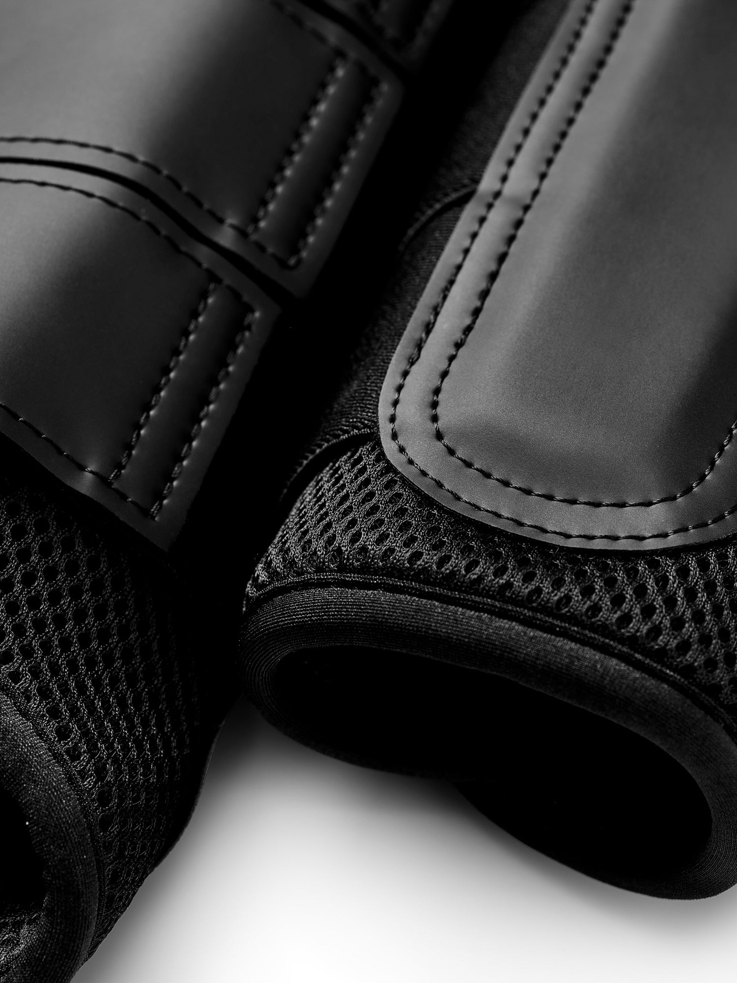 Mesh Brushing Boots Black Germany
