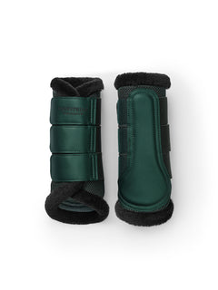 Image studio des guêtres fermées Fur Mesh Equestrian Stockholm Sycamore Green avec fausse fourrure noire et mesh respirant.