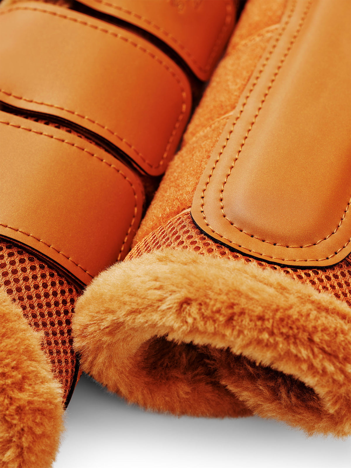 Protectores Cerrados Mesh con Borreguillo Chestnut