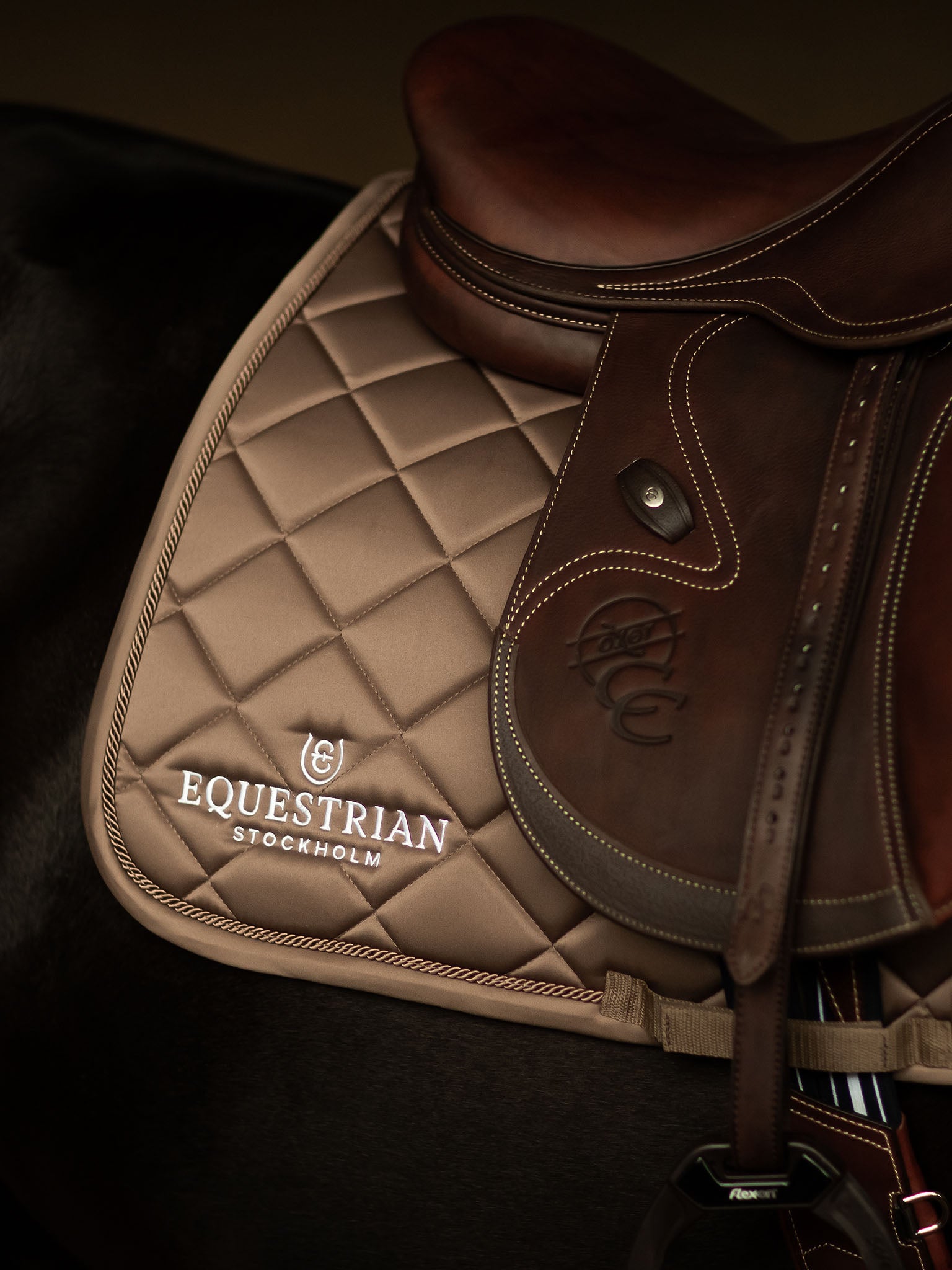 Jump Saddle Pad Line Champagne | Equestrian Stockholm