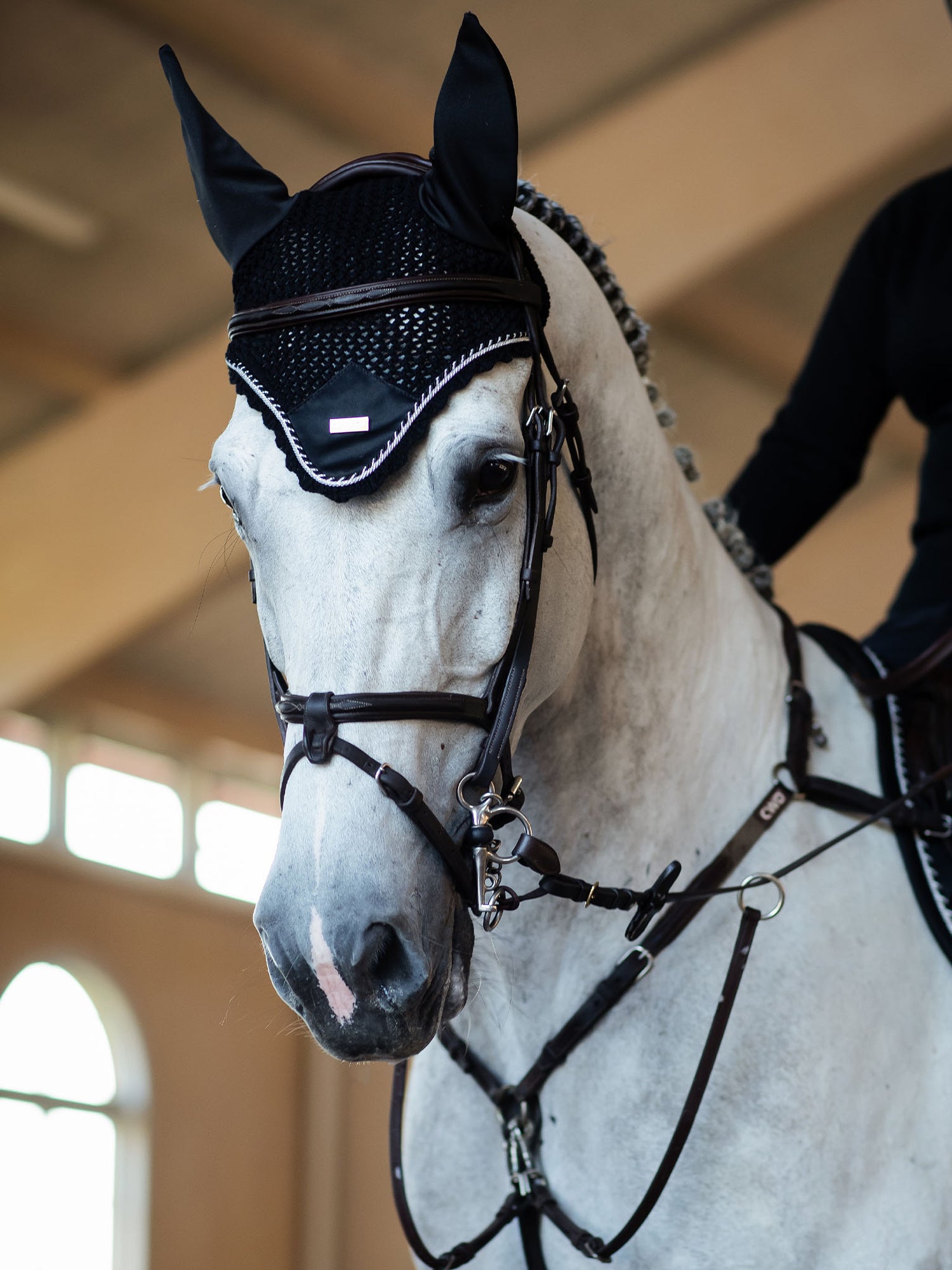 Fly Hood Black Edition