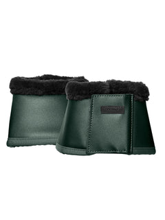Image studio des cloches Sycamore Green Equestrian Stockholm en cuir synthétique vert foncé et fausse fourrure noire.