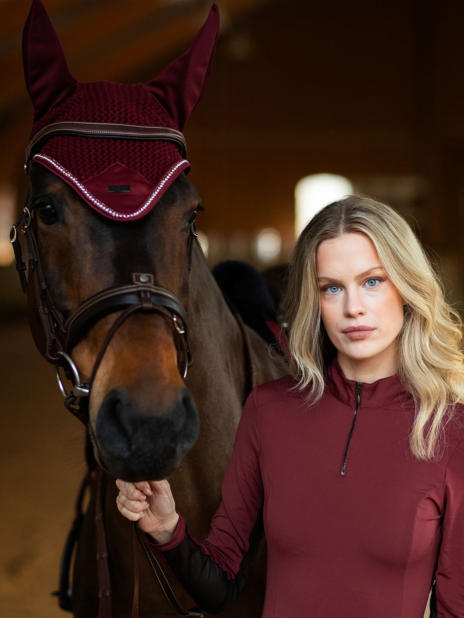 Ear Bonnet Modern Crystal Bordeaux