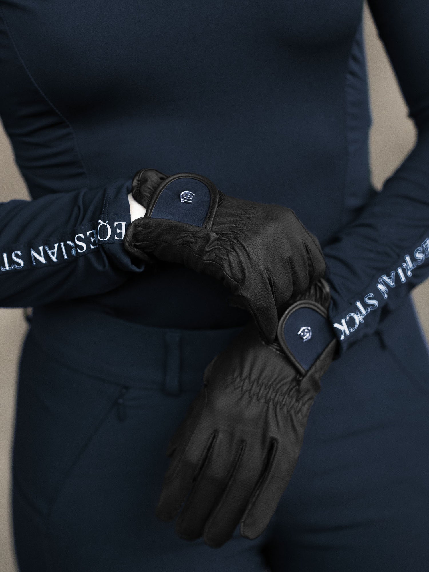 Riding Gloves Motion Dark Ocean