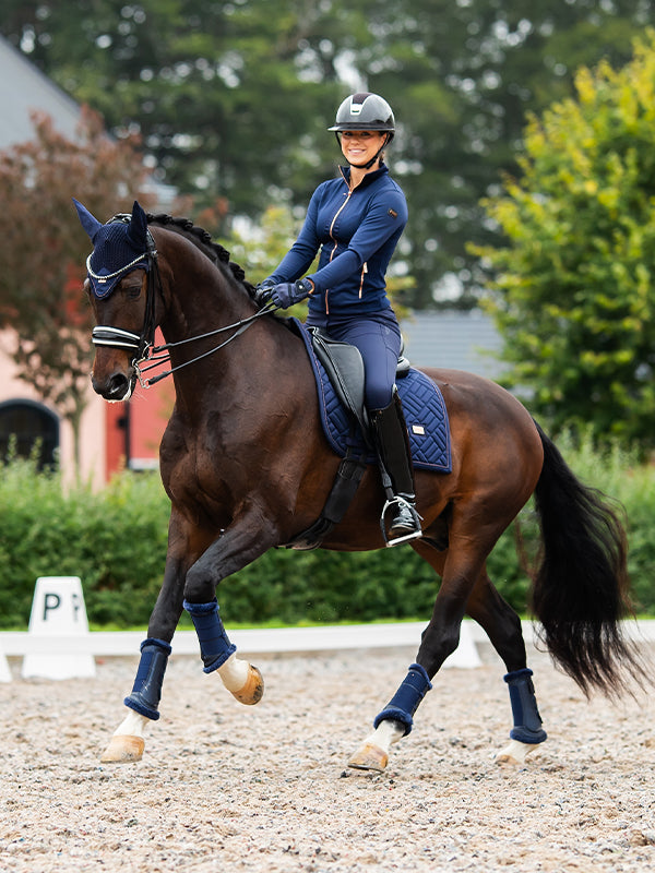 Beautiful Hand factory Made Navy Blue Glitter Horse English Saddle Pad with Fly bonnet