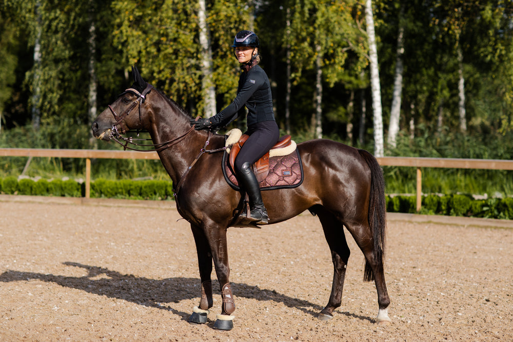 ジノリ　ジオポンティ　Equestrian 乗馬　19.5×2 Jump Saddle Pad Mahogany Glimmer | Equestrian Stockholm