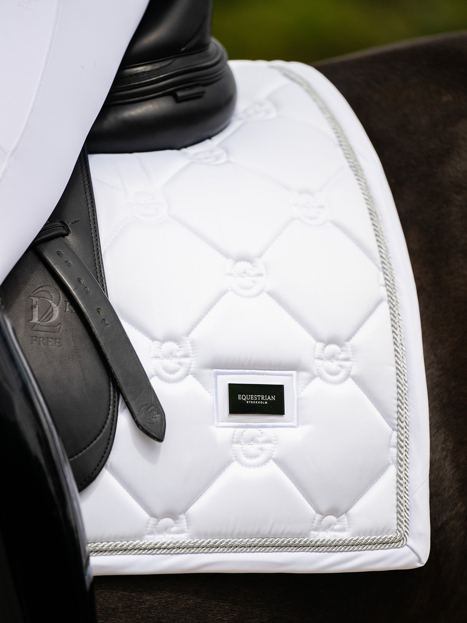 Dressage Saddle Pad White Perfection Silver